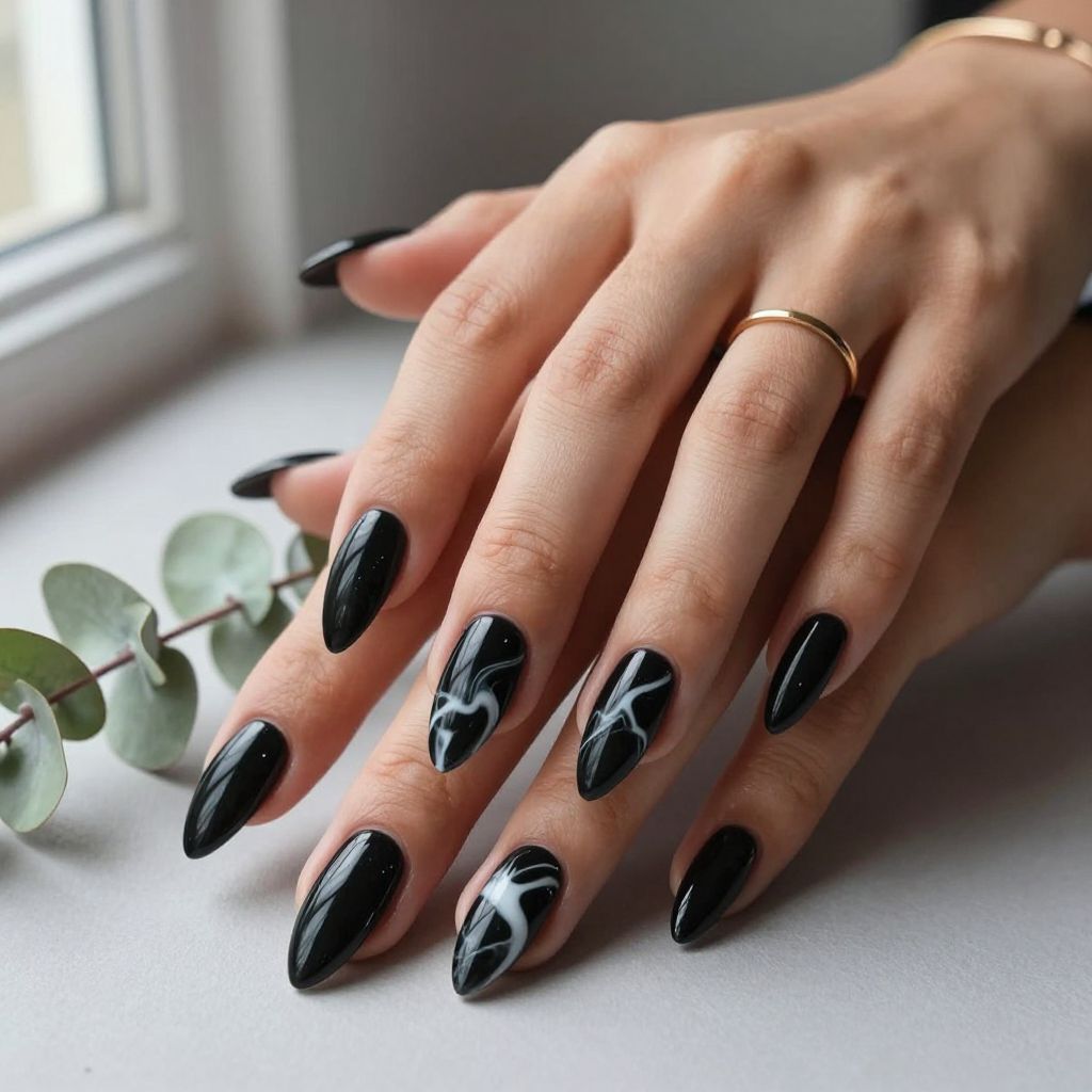 Cute Black Nail Ideas 8