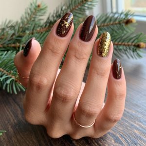 15 Best Christmas Dip Powder Nail Ideas